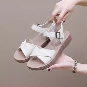 Женские модные пляжные сандалии на плоской подошве с пряжкой 2024 года – мягкая летняя обувь на толстой подошве для использования на открытом воздухе 36 белый