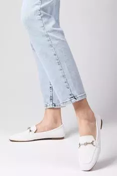 Женские модные повседневные лоферы на плоской подошве белого цвета с каменной пряжкой Marisol, туфли