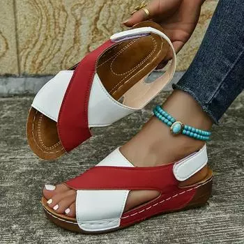 Женские модные сандалии Colorblock на платформе с мягкой подошвой для ходьбы. Удобные пляжные туфли на танкетке с перекрестными босоножками. 36 чёрный