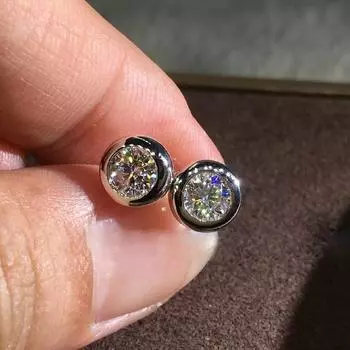 Женские модные серьги с муассанитом круглой огранки серебряного цвета, белые серьги-гвоздики с кристаллами, ювелирные изделия для девочек, подарки серебряный