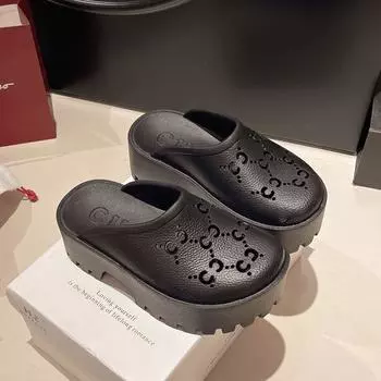 Женские модные тапочки с дырочками на толстой подошве 2024 года — универсальный вариант для весны и осени 38