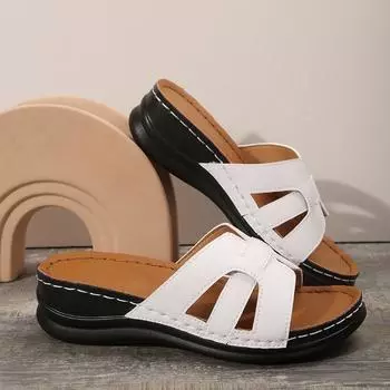 Женские модные женские тапочки на танкетке с толстой подошвой, летние легкие нескользящие повседневные удобные пляжные тапочки на уличной платформе 36