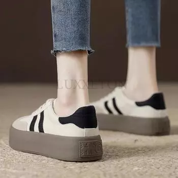 Женские мягкие кожаные цветные кроссовки повышенной прочности на толстой подошве в немецком стиле для тренировок повседневная спортивная обувь для сноуборда 37 чёрный