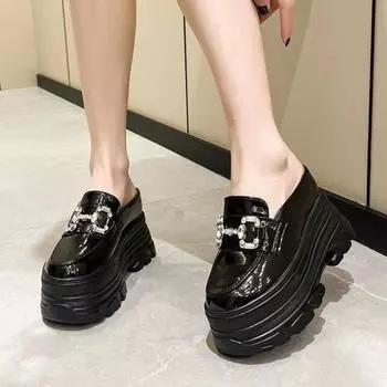 Женские новые стильные блестящие дизайнерские туфли из вулканизированной стали с толстым дном, нескользящие туфли на плоской подошве для свадебной вечеринки 35