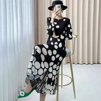 Женские осенние платья, новинка, плиссированная длинная юбка с круглым вырезом и рукавами 9/4, круглый горошек One Size чёрный