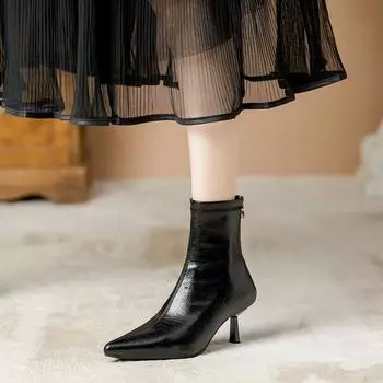 Женские остроносые сапоги на шпильке 34