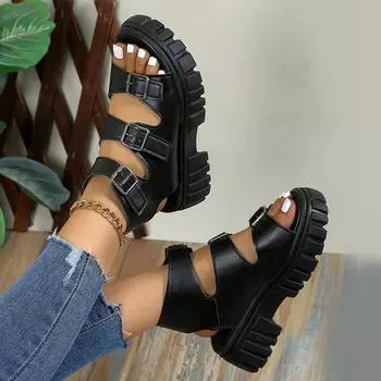 Женские панк-босоножки на танкетке, летние босоножки из искусственной кожи на толстой подошве 2024 года, женские нескользящие римские туфли с пряжкой на ремне, размер плюс 43 35 белый