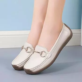 Женские пенни-лоферы с металлической цепочкой без шнуровки на плоской подошве с круглым носком. Удобная модная рабочая деловая обувь. Мокасины из искусственной кожи для женщин. 35 темно-синий