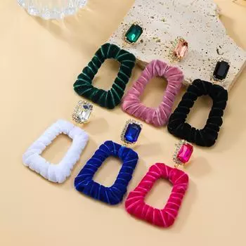 «Женские плетеные серьги из фланели — меховая ткань, европейский и американский стиль, коллекция осень/зима» розы красного