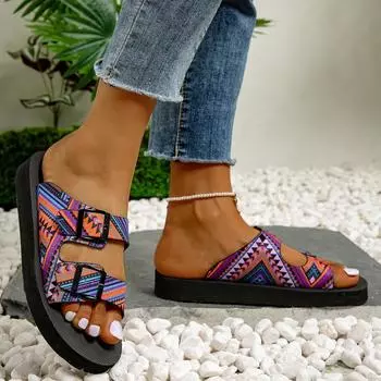 Женские плоские тапочки 2024 года, летние новые пляжные сандалии, легкие удобные неглубокие тапочки, дышащие дизайнерские шлепанцы для женщин 36 чёрный