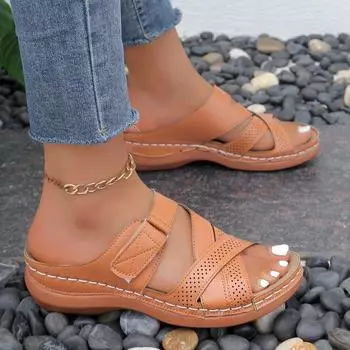 Женские пляжные тапочки на танкетке с открытым носком, однотонные, винтажные, нескользящие, кожаные, повседневные, удобные женские туфли на платформе, размеры 36–43 36