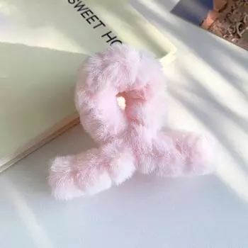 Женские плюшевые заколки для волос Зимние заколки для волос из искусственного меха Заколка-краб Милые акриловые заколки для волос для девочек Зимние аксессуары для волос Size fits all