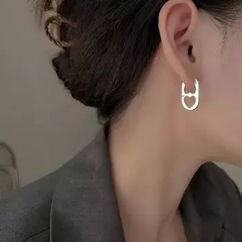 Женские полые серьги с двойным сердцем золотой