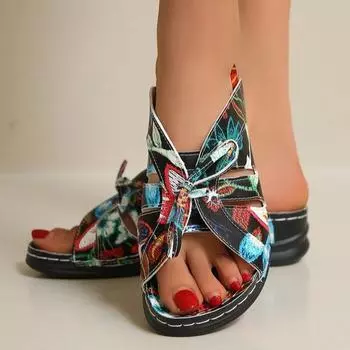 Женские повседневные модные простые тапочки с толстой подошвой, увеличивающие рост, 2024, новые женские летние тапочки большого размера с утолщенным каблуком 36