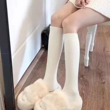 Женские повседневные осенне-зимние носки Harajuku Lolita, вязаные длинные носки, однотонные чулки, носки до щиколотки чёрный