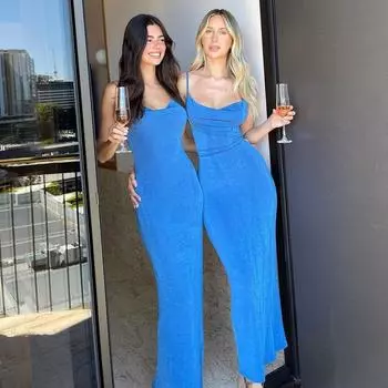 Женские простые узкие платья с лямкой на шее и открытой спиной S синий