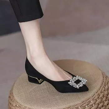 Женские рабочие туфли 2024 года, черные, со стразами — одинарные, каблук средний-толстый, подошва мягкая Size 34