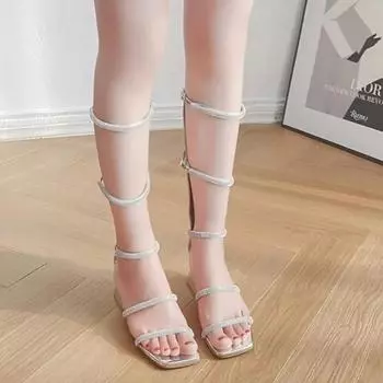 Женские сандалии 2024 года, новые летние туфли в римском стиле со стразами и ремешком на щиколотке, женские туфли на высоком толстом квадратном каблуке, простые сексуальные туфли для женщин 35 чёрный