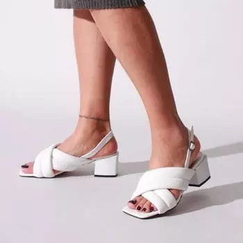 Женские сандалии Белые кожаные сандалии