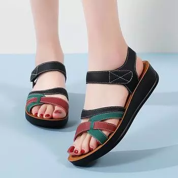 Женские босоножки на танкетке, летние пляжные туфли для матери, дышащие туфли на плоской подошве с открытым носком, повседневные мягкие сандалии для ходьбы для девочек больших размеров EU:35 чёрный