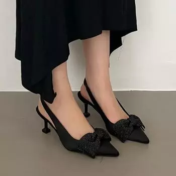 Женские сандалии, модные туфли на среднем каблуке с бантом, брендовые туфли-лодочки, весенние новые трендовые дизайнерские шлепанцы с открытой пяткой, женские тапочки с острым носком 36 чёрный