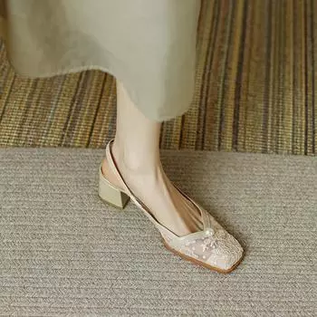 Женские сандалии на низком каблуке с ремешком, женские, дышащие, среднего размера, квадратного носа, универсальные, для девочек, с жемчужными шнурками, на низком каблуке 35