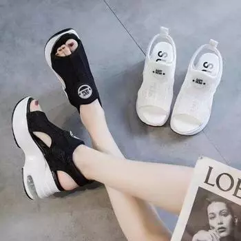 Женские сандалии на танкетке, новинка 2024 года, летние новые модные сандалии с мягкой подошвой и полой сеткой 35 белый