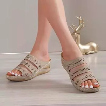 Женские сандалии, новая летняя обувь на танкетке, женские домашние уличные тапочки, босоножки на каблуке с мягкой подошвой, большие размеры 35-43 35