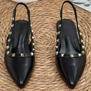 Женские сандалии, новинка 2024 года, летние туфли на плоской подошве с острым носком для женщин, классические туфли на плоской подошве с заклепками, универсальные сандалии Sandalias De Mujer 35 чёрный