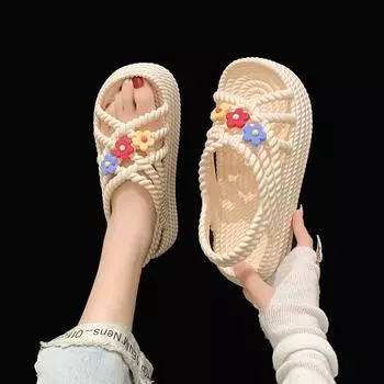 Женские сандалии новые супермягкие летние милые с цветами легкие нескользящие на толстой подошве пляжные крутые шлепанцы женские 36-37