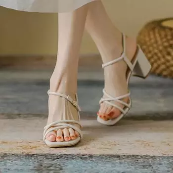 Женские сандалии с квадратным носком на массивном высоком каблуке с пряжкой и узкой лентой, лаконичная женская модная карьерная обувь, летняя абрикосовая обувь 40 35 миндальный