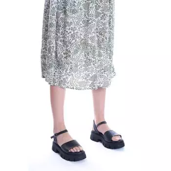 Женские сандалии Skin Landing From The Base Frace