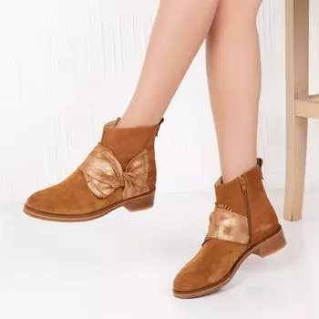 Женские сапоги из натуральной кожи