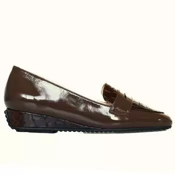 Женские сапоги из натуральной кожи на танкетке