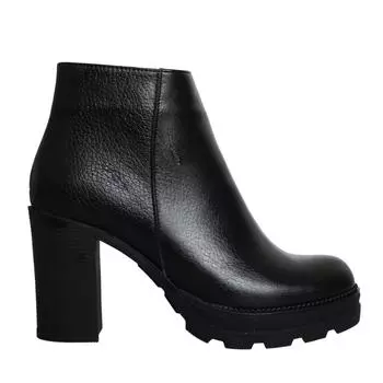 Женские сапоги из натуральной кожи на высоком каблуке