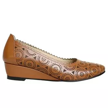 Женские сапоги из натуральной кожи на танкетке