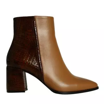 Женские сапоги из натуральной кожи на высоком каблуке