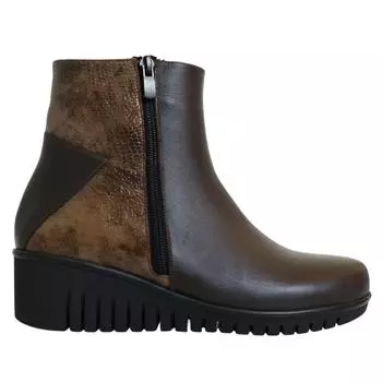 Женские сапоги из натуральной кожи на танкетке