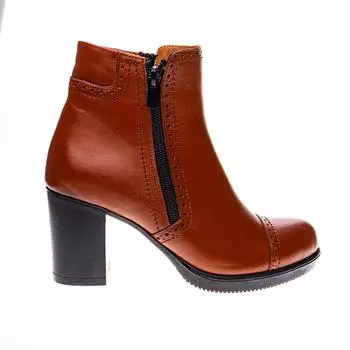 Женские сапоги из натуральной кожи на высоком каблуке