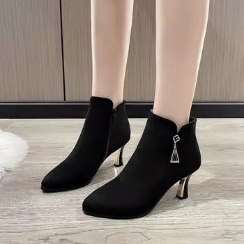 Женские сапоги на блочном каблуке со стразами, модные короткие сапоги с острым носком, стильные сапоги с боковой молнией 35 чёрный