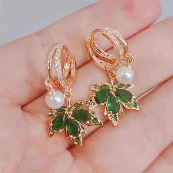 Женские серьги-подвески с зеленым цирконием и кленовым листом, новинка 2023 года, модные ювелирные аксессуары для свадебной и помолвочной вечеринки зелёный