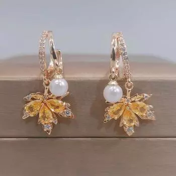 Женские серьги-подвески с желтым цирконием и кленовым листом, новинка 2023 года, модные ювелирные аксессуары для свадебной и помолвочной вечеринки жёлтый