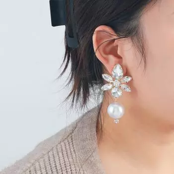 Женские серьги-подвески «Снежинка» с бриллиантами и жемчугом зелёный