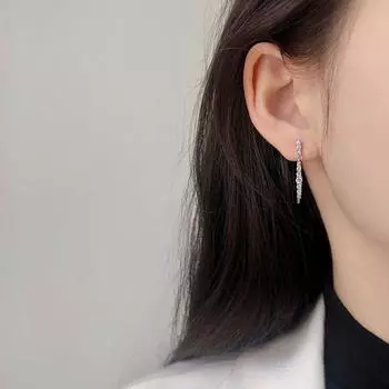 Женские серьги простого дизайна и элегантной элегантности на Новый год