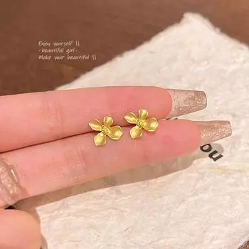 Женские серьги с золотым цветком гардении в стиле ретро 1 pair