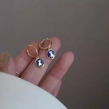 Женские серьги Серьги с милым котом Пряжка Женские французские ретро-синие геометрические круглые серьги-карточки Нишевый дизайн Чувство темперамента Пригородные серьги 1 pair