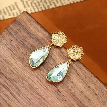 Женские серьги в элегантном дизайне «легкая роскошь» с нерегулярными кисточками, модные и универсальные, нишевый дизайн, повседневные аксессуары