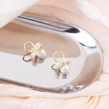 Женские серьги в стиле барокко с ракушками Серьги с жемчугом Серьги в корейском стиле Серьги-гвоздики с цветком золотой