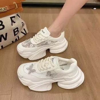 Женские сетчатые кроссовки со стразами и бабочкой, женская вулканизированная обувь на платформе с низким берцем для женщин, модная универсальная спортивная обувь на шнуровке 35