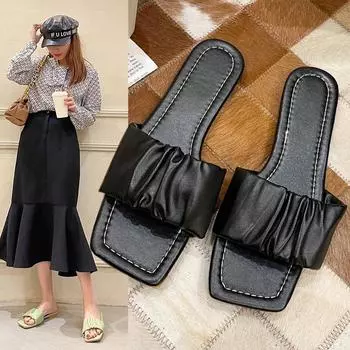 Женские шлепанцы на плоской подошве, лето 2024, новые стильные плиссированные сандалии с квадратной головкой для женщин, повседневные шлепанцы, однотонная обувь 35 бежевый